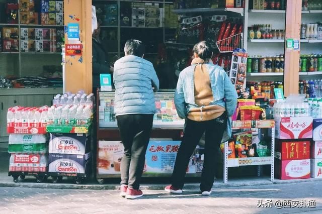 西安东新街夜市在哪里(西安东新街夜市几点营业)