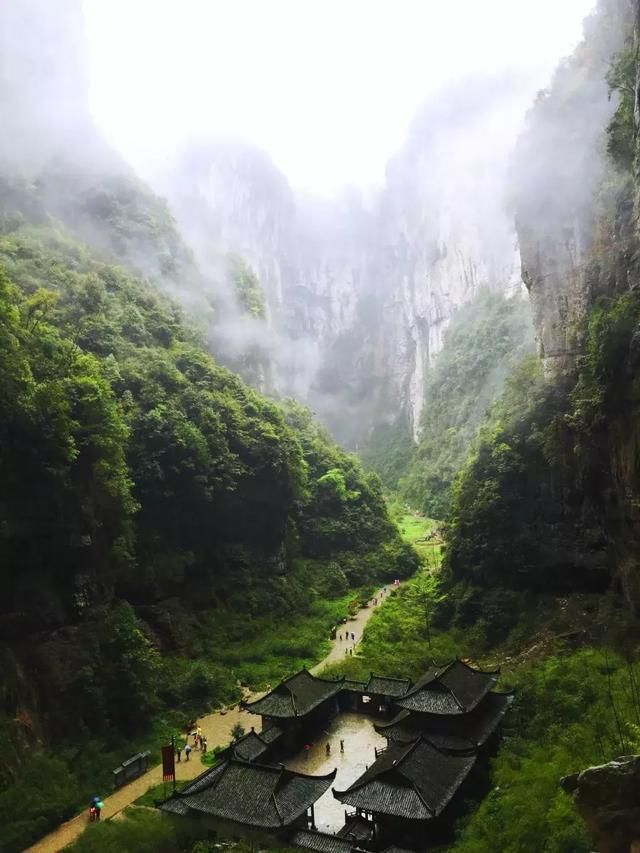 天坑酒店在哪里(天坑酒店上海)